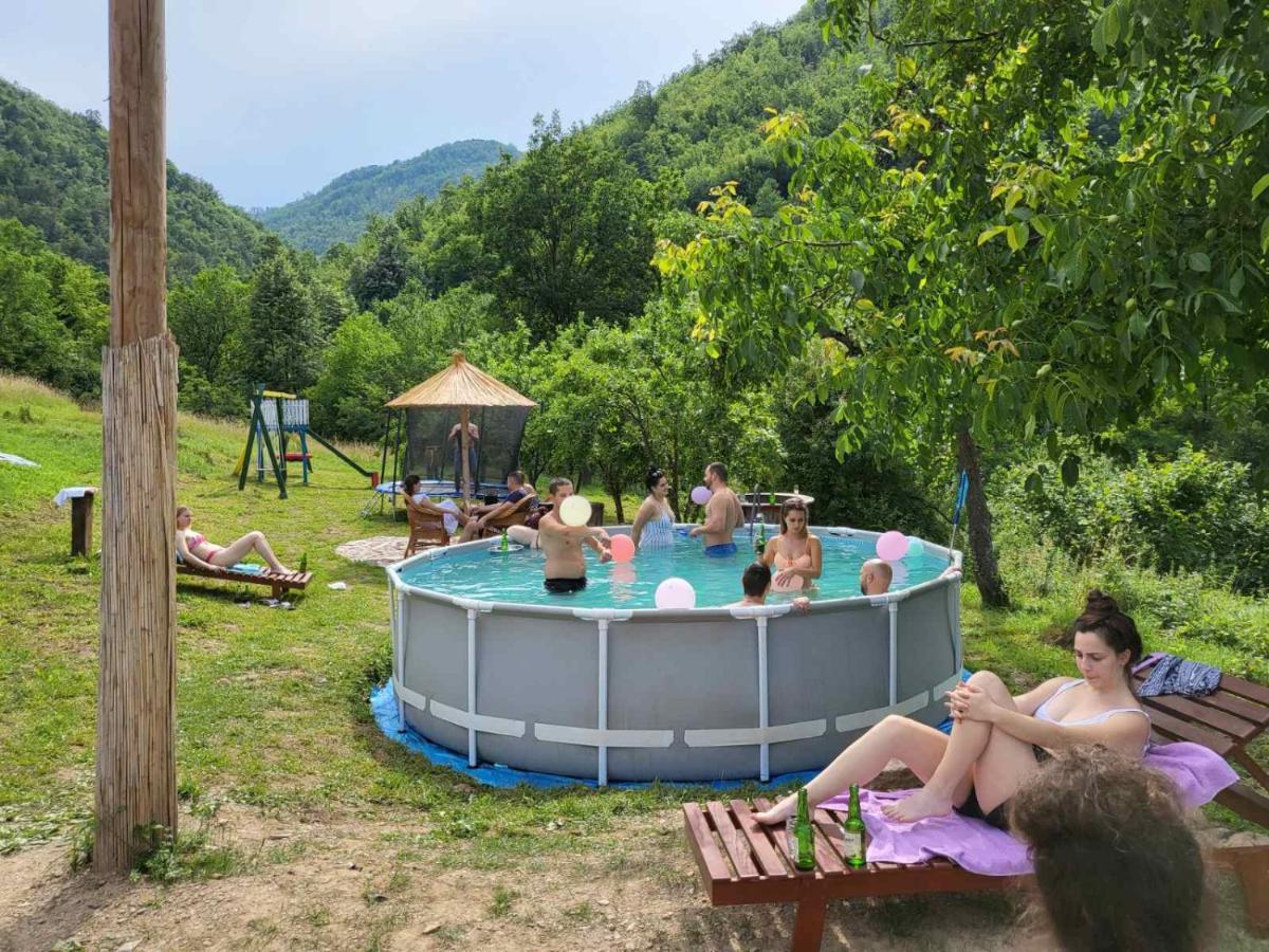 Villa Seosko Domacinstvo „Gabar” Custica Exterior foto
