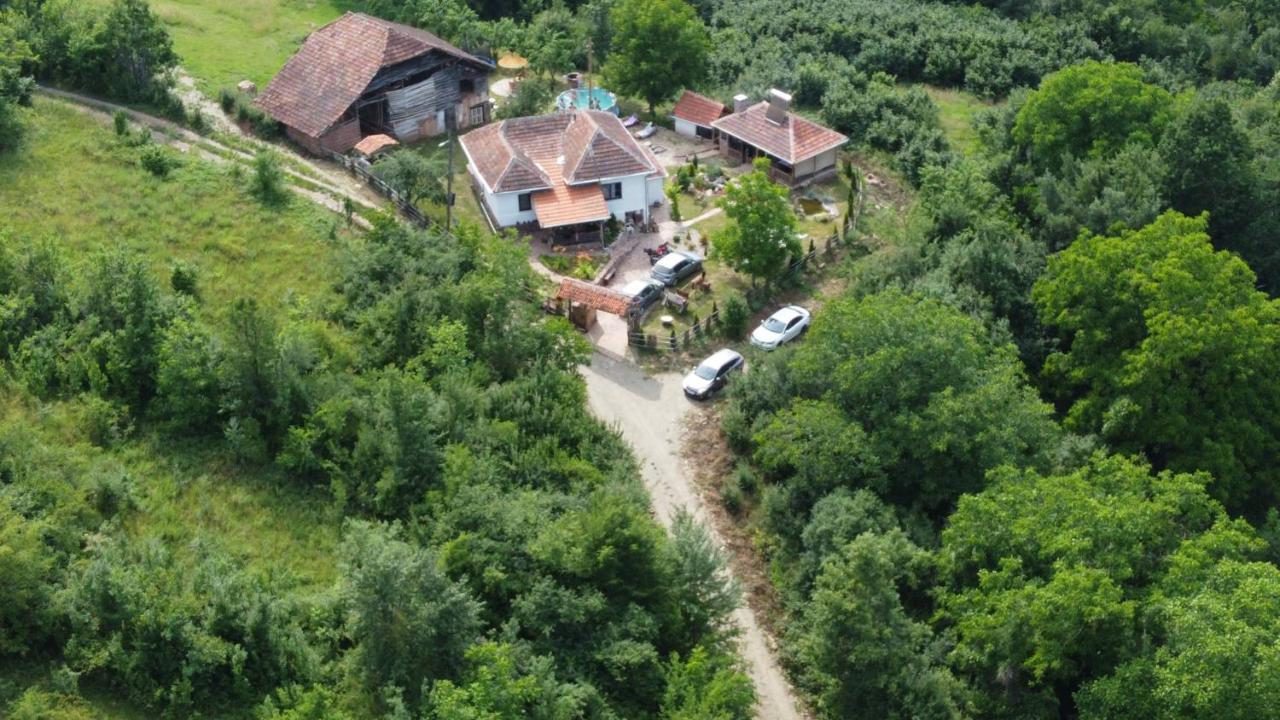 Villa Seosko Domacinstvo „Gabar” Custica Exterior foto